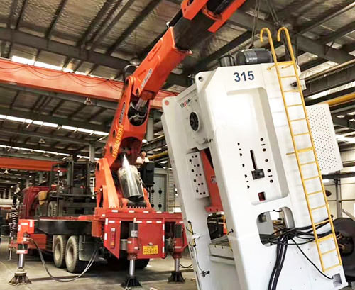 扶沟提升工作效率，选择优质折臂吊租赁服务