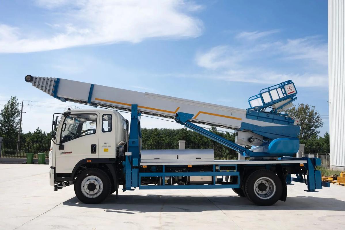 扶沟云梯上料车租赁费用