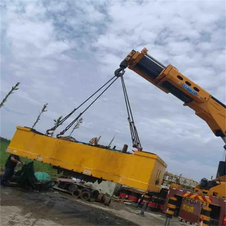 扶沟随车吊吊集装箱怎么吊